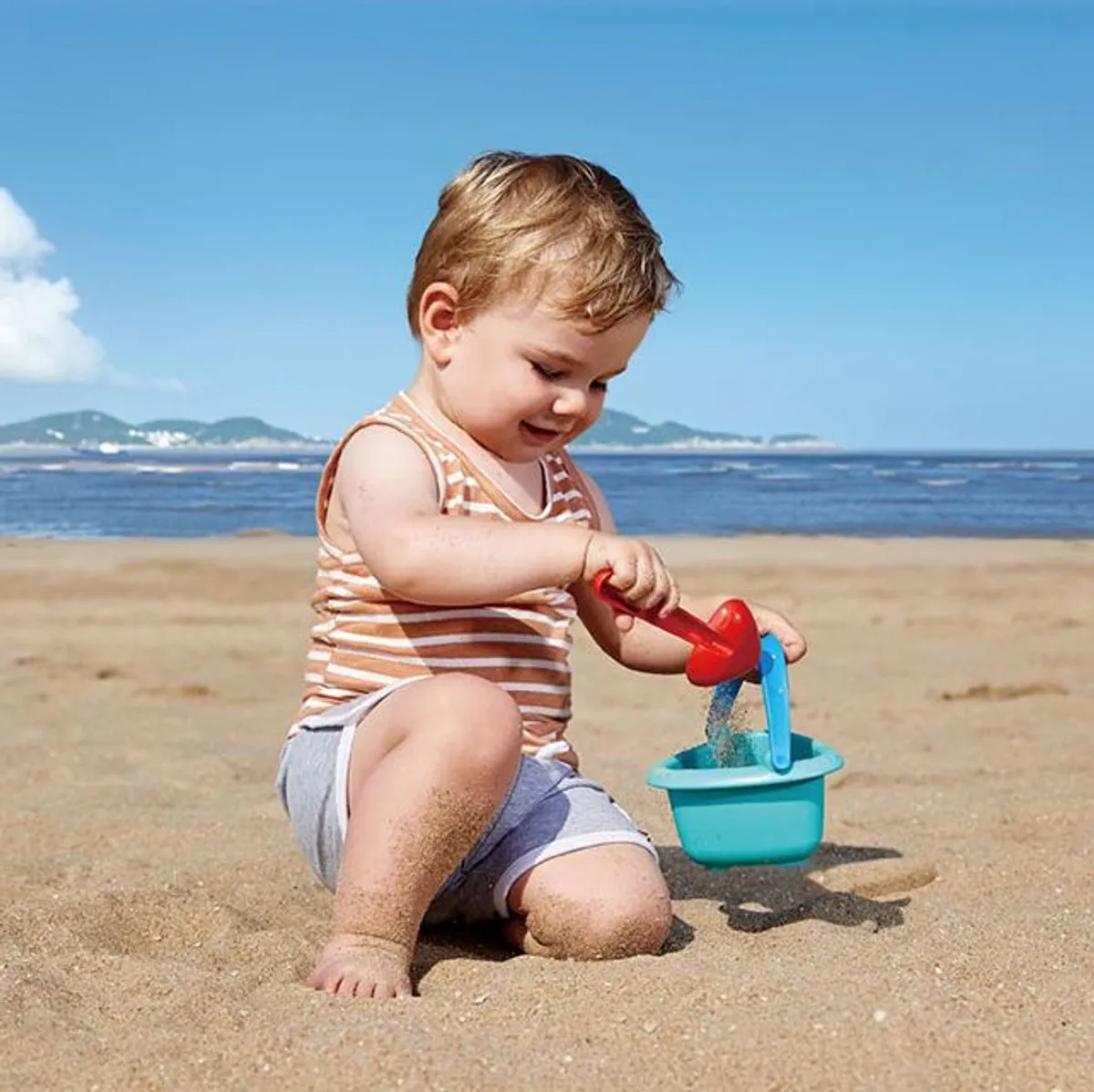 Hape Baby Emmer en Schep E4089 - Multikleur