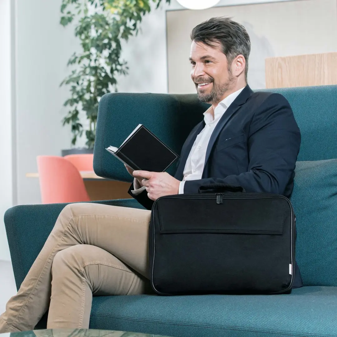 Dicota BASE XX D31794 Laptoptas - 14 inch - Zwart
