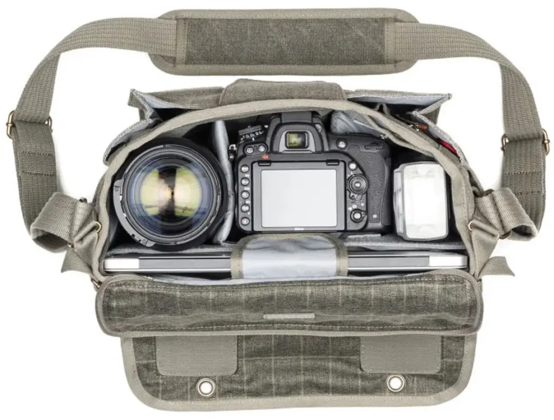 Think Tank Retrospective 7 V2 TT731 Schoudertas - 13" Systeemcamera - 3 Lenzen - Pinestone