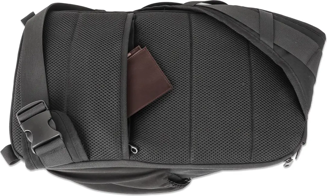 Manhattan Amsterdam 440578 Slingtas - 13.3" - Zwart