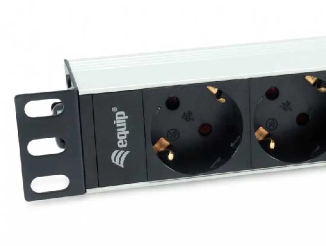Equip 333311 Energiedistributie 1U - 4 AC-uitgangen - Zwart/Zilver