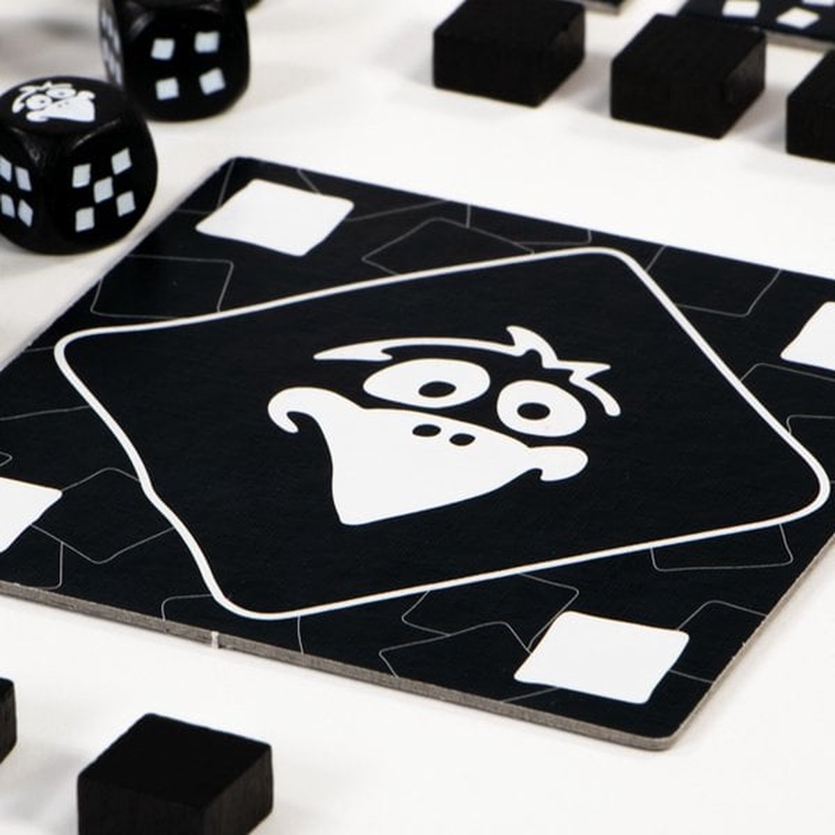 999 Games - Pechvogel - Een heel gemeen Dobbelspel!