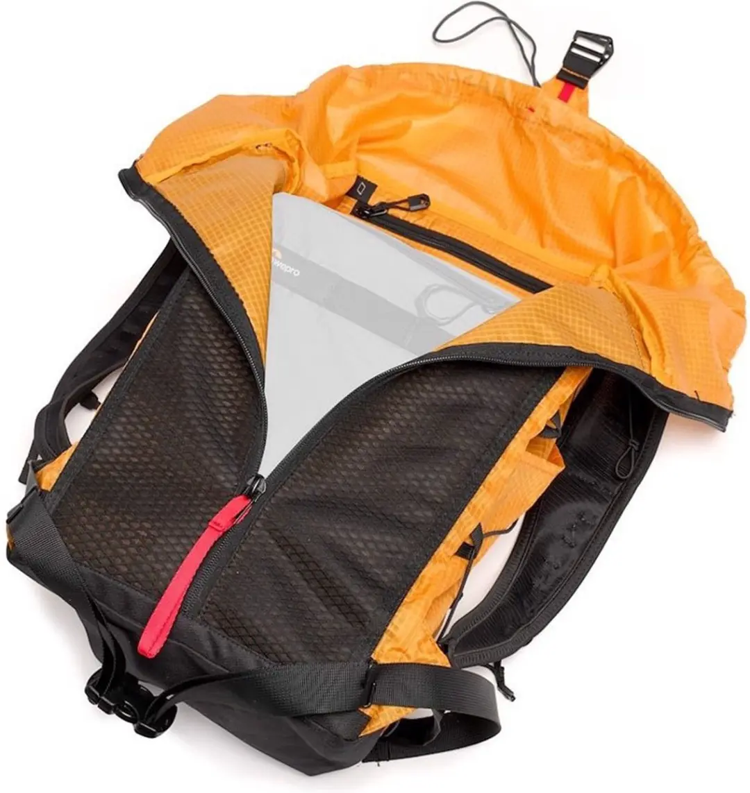Lowepro RunAbout Pack-Away Daypack 18L Rugzak - Zwart/Geel