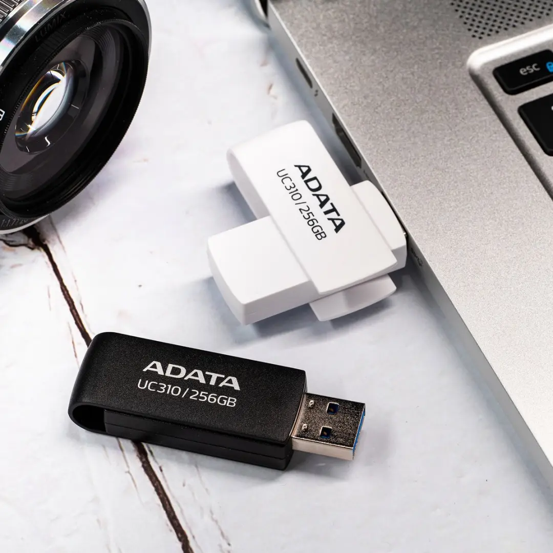 ADATA UC310 256GB USB-stick - Type-A 3.2 Gen 1 - Wit