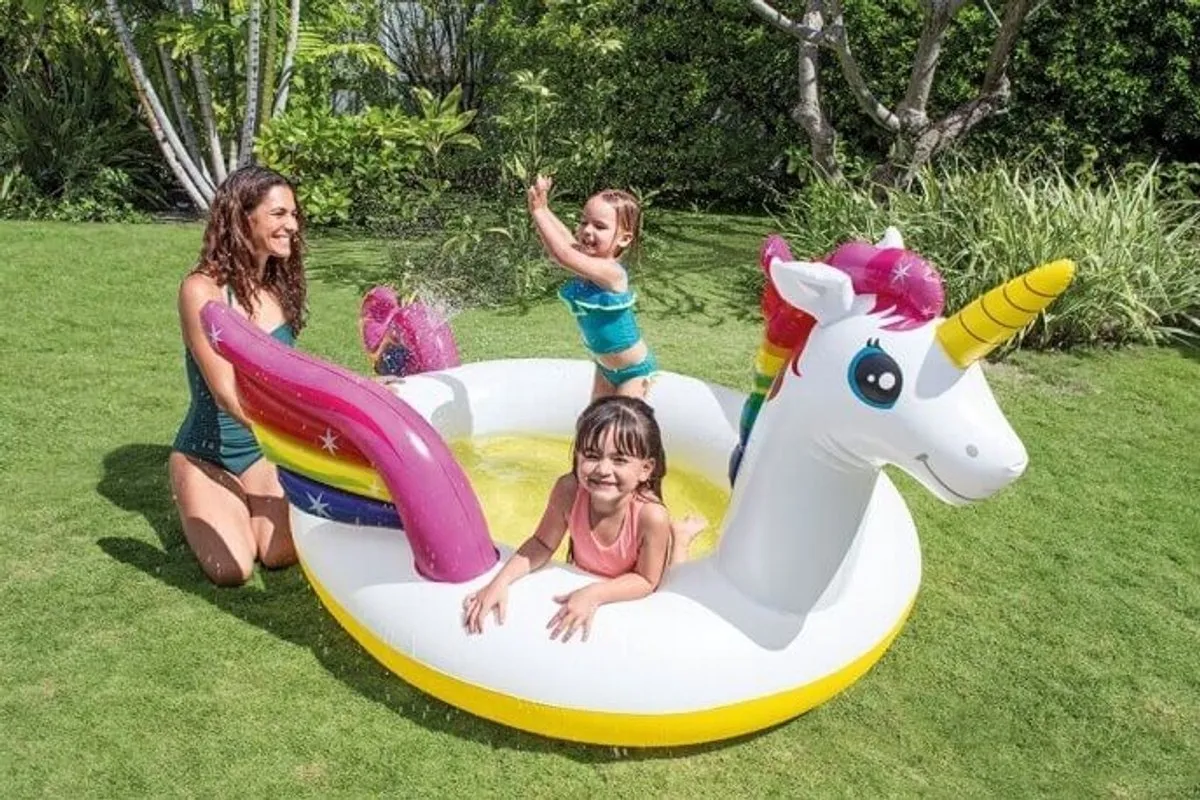 Intex Mystic Unicorn Spray Pool