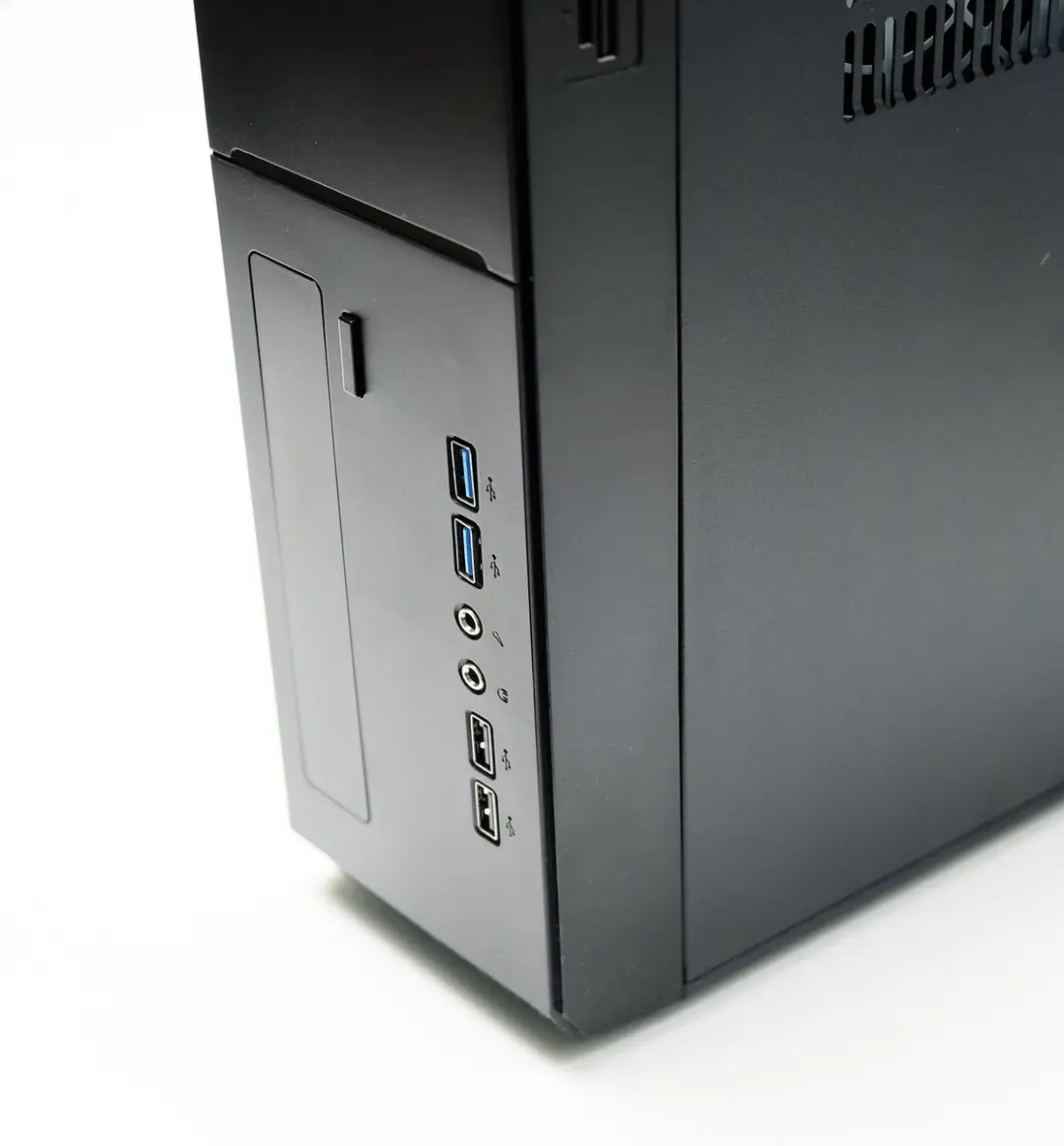 LC Power Micro-ATX Mini-ITX Slimline PC Behuizing 300W - Zwart