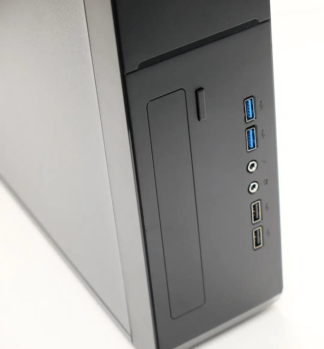 LC Power Mini-ITX Tower Behuizing + 300W SFX Voeding