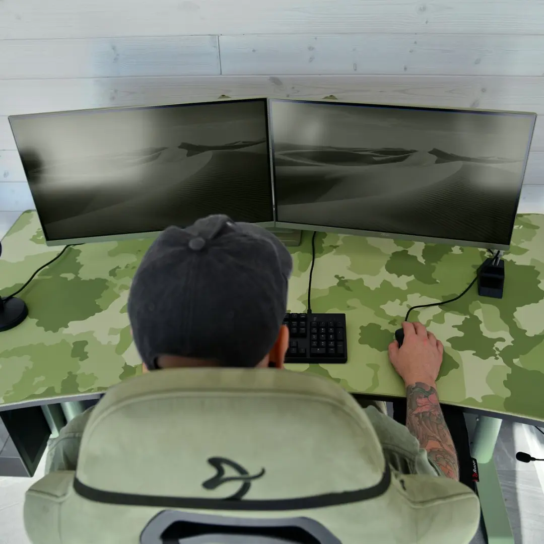 Arozzi Arena Gaming Muismat Groene Camo 160cm