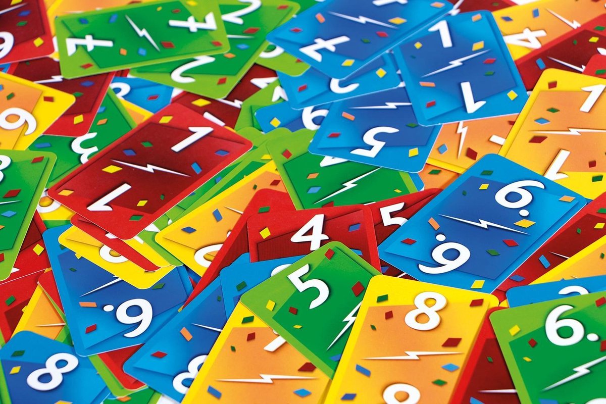 999 Games - Ligretto: Blauw - Kaartspel - Iedereen speelt tegelijkertijd - Familiespel - Gezelschapsspel - Actiespel - Klein cadeautje