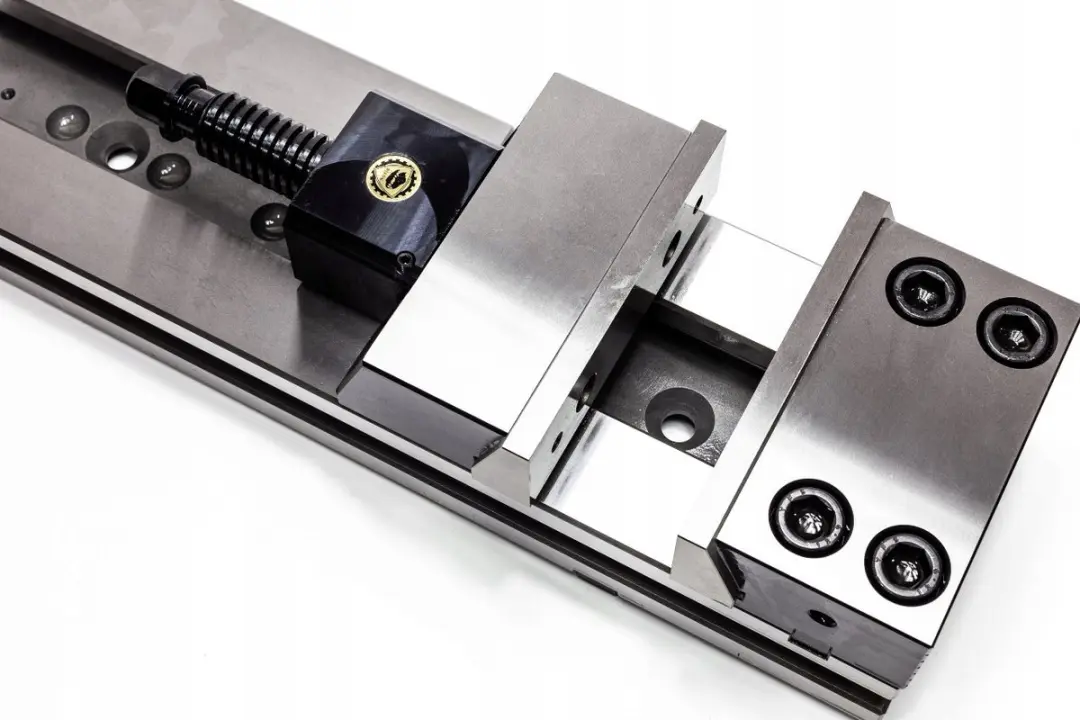Bison Precisie Machineklem 6620 - 150mm x 260mm Opening