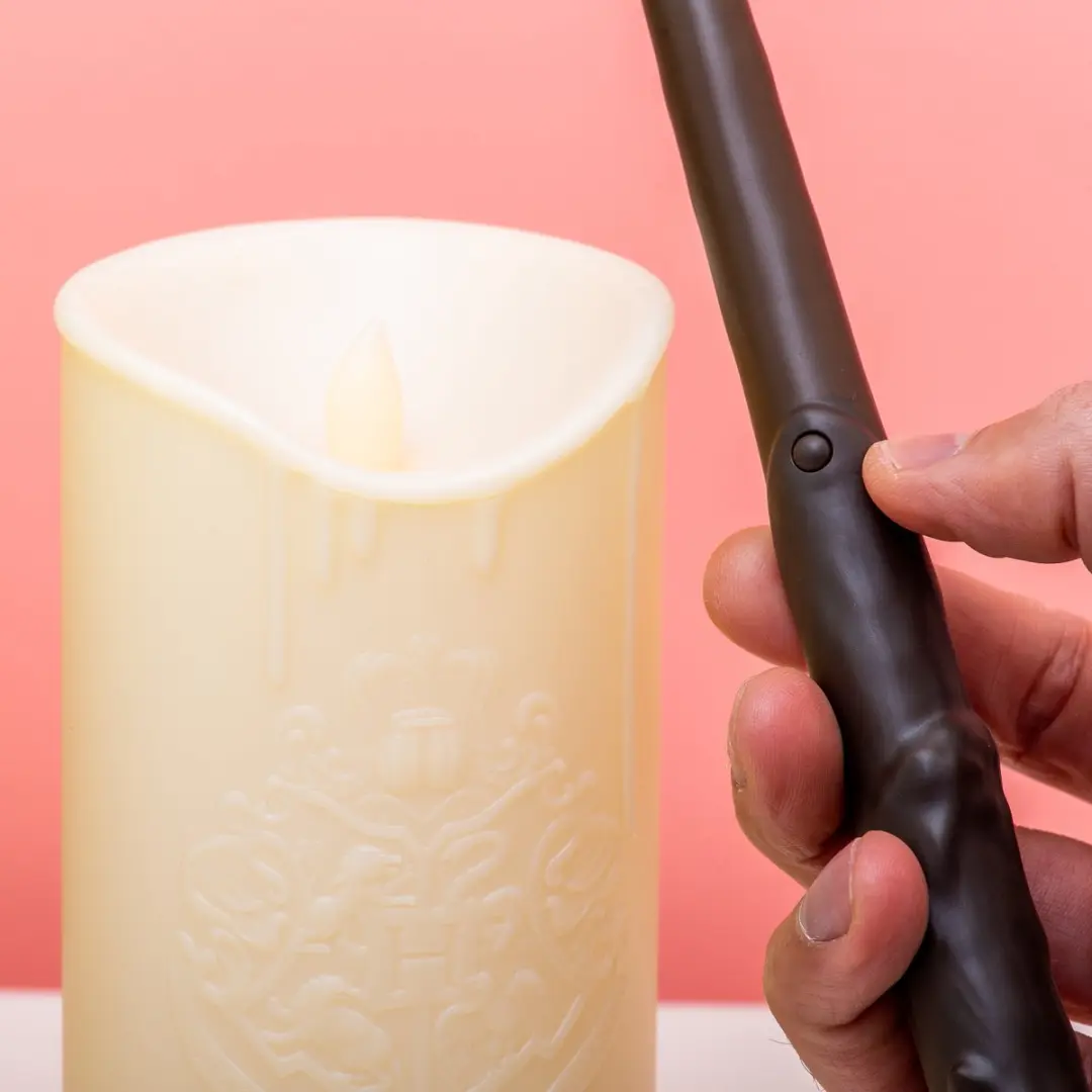 Paladone Harry Potter Hogwarts LED-Kaars met Toverstaf Afstandsbediening - Amber