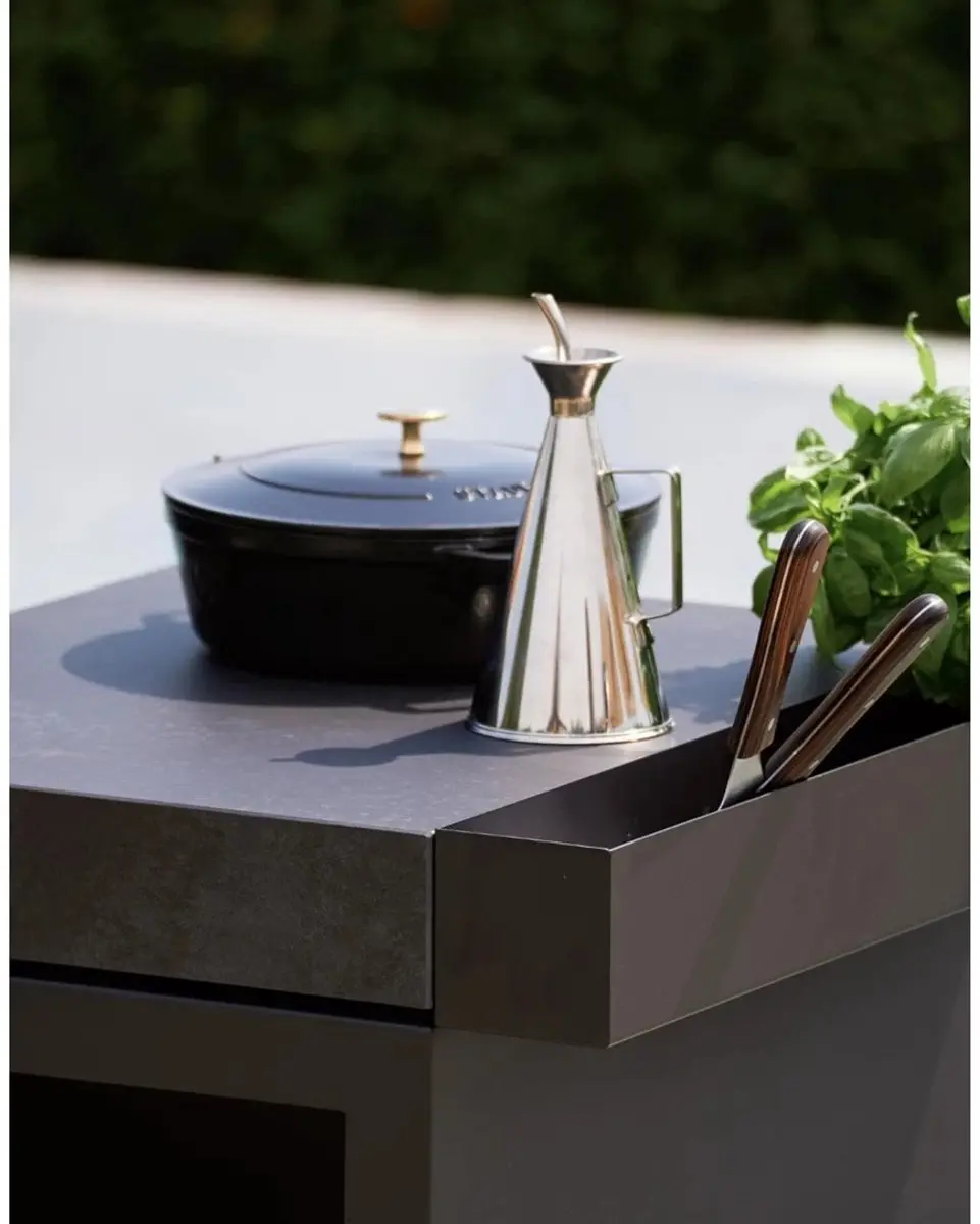 Ofyr Heritage Island Black 100 Pro Keramische BBQ - 100 cm
