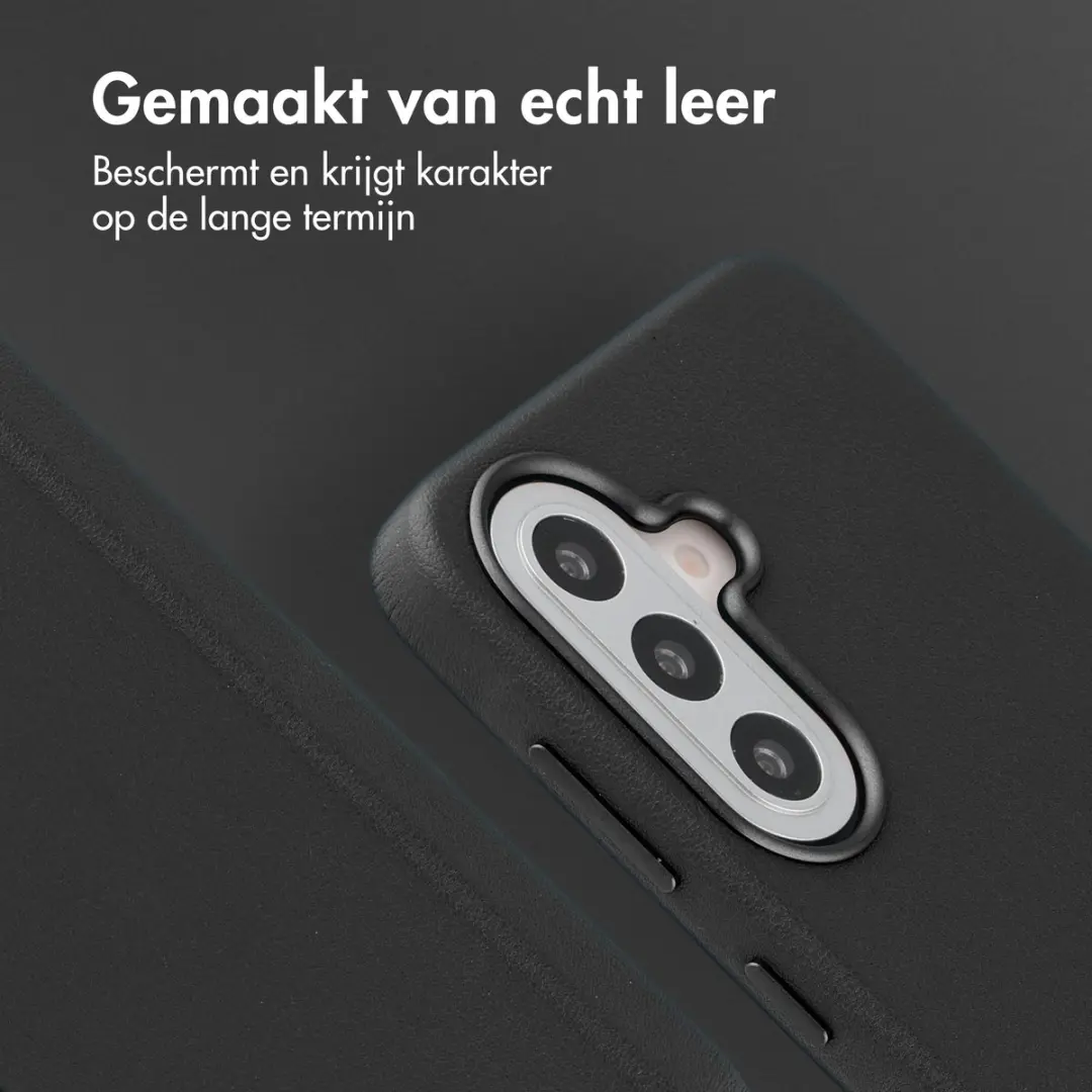 Accezz Hoesje Samsung Galaxy A57 Magnetisch Leder Black