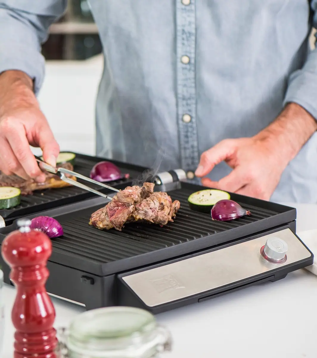 Fritel GR 3495 Grilltastic Elektrische Contactgrill 2400W - 34x27cm - Zwart