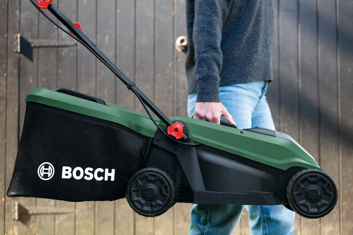 Bosch Rotak 18V-32 Grasmaaier - 35L - 5 standen - Mulchplug