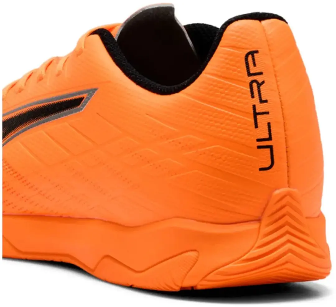 PUMA Ultra 6 Play Zaalschoenen - 39 - Oranje