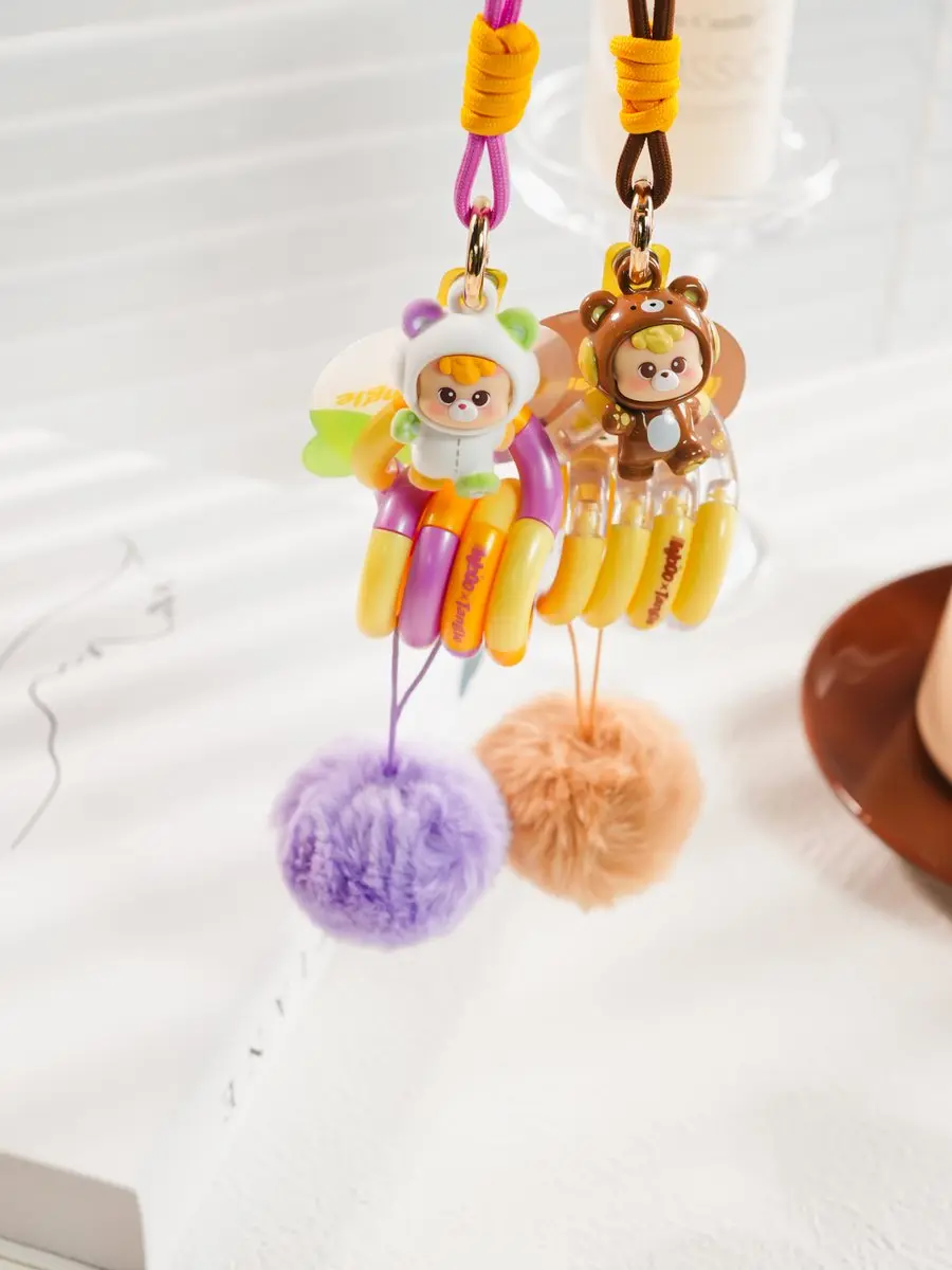 Tangle Toys DiuDiu Baby Abebe Bear Series Sleutelhanger - afbeelding 6 van 6