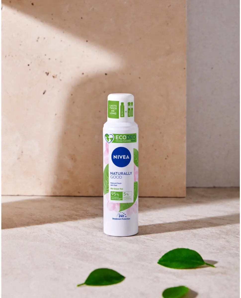NIVEA Deodorant Spray Naturally Good Green Tea 125ml