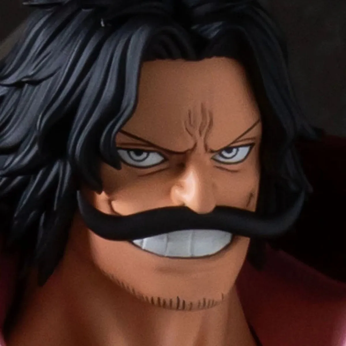 Bandai One Piece Premium Figuur Gol D. Roger Metallic - Staand