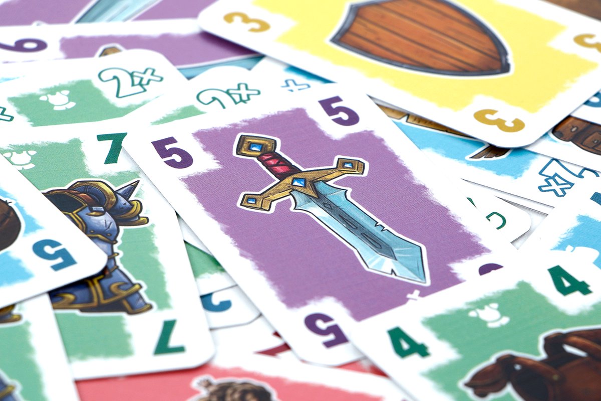 999 Games - Schatten van de Phoenix - Spannend snel kaartspel - Eenvoudige spelregels