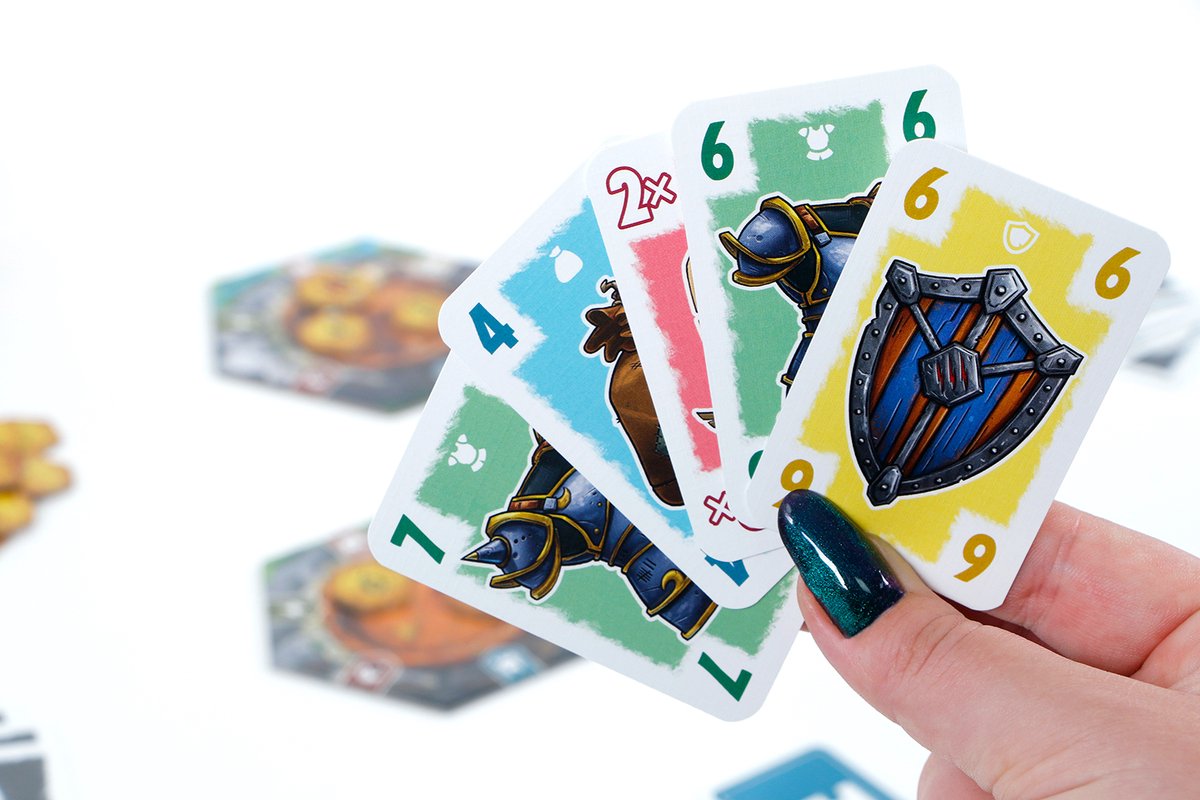 999 Games - Schatten van de Phoenix - Spannend snel kaartspel - Eenvoudige spelregels