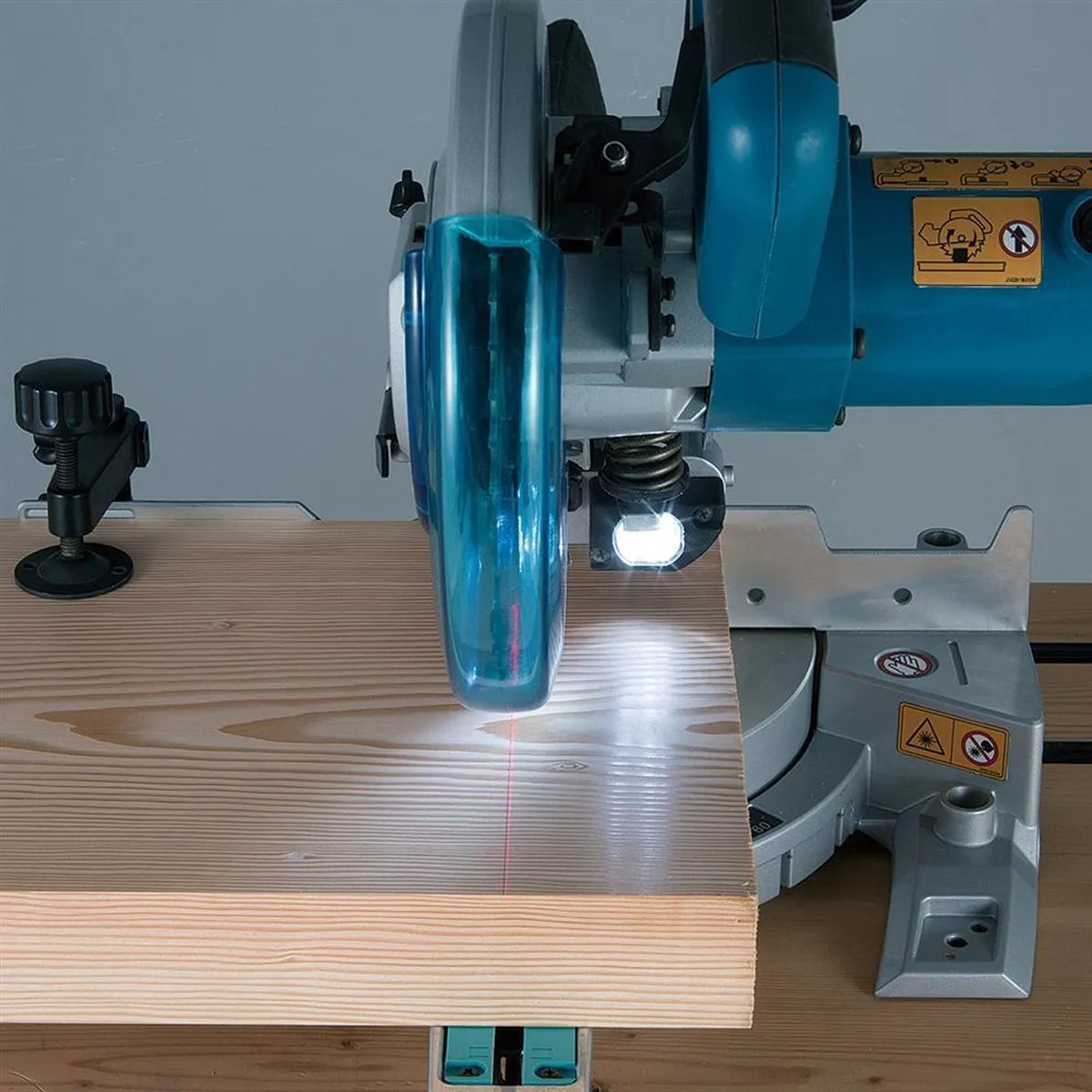 Makita LS0815FL Radiaal Afkortzaag 216mm - 1400W - afbeelding 6 van 6