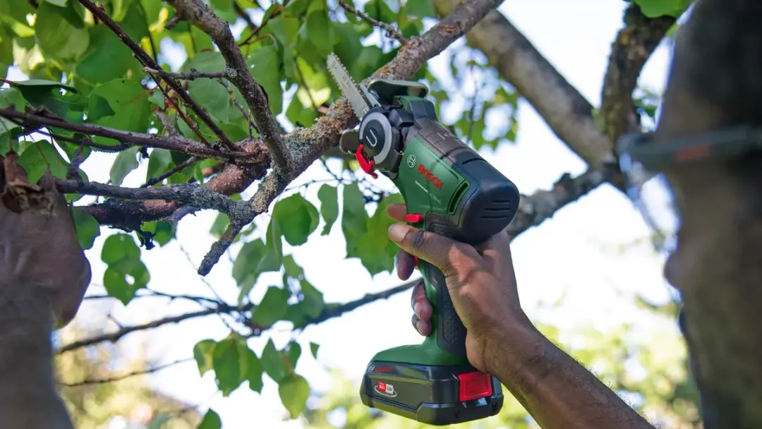 Bosch UniversalCut 18V-65 Zaag - NanoBlade Wood Speed 65