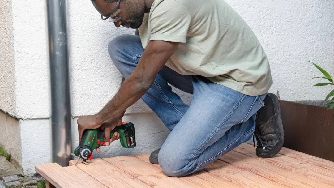 Bosch UniversalCut 18V-65 Zaag - NanoBlade Wood Speed 65