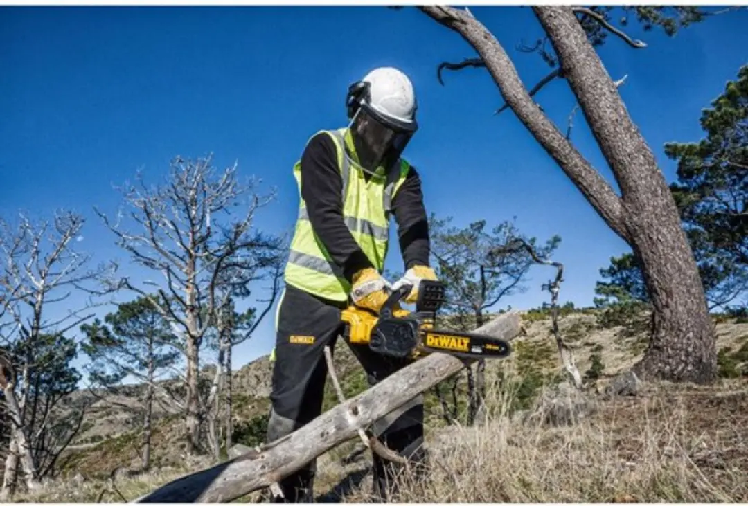 DeWalt DCM565P1-QW 18V XR Kettingzaag 30cm - 5000mAh - afbeelding 6 van 6