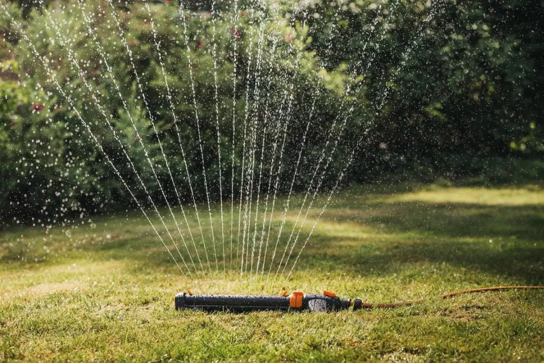 Fiskars Zwenksproeier On/Off