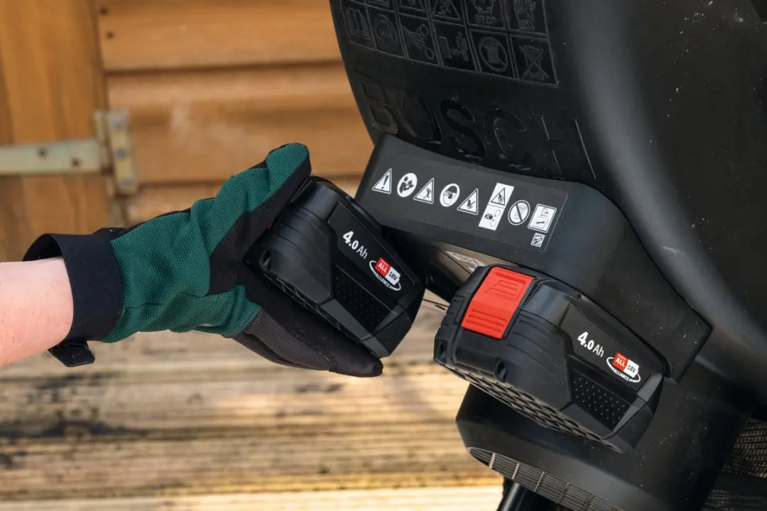 Bosch UniversalShredder 2x18V-25 Accuhakselaar 25mm