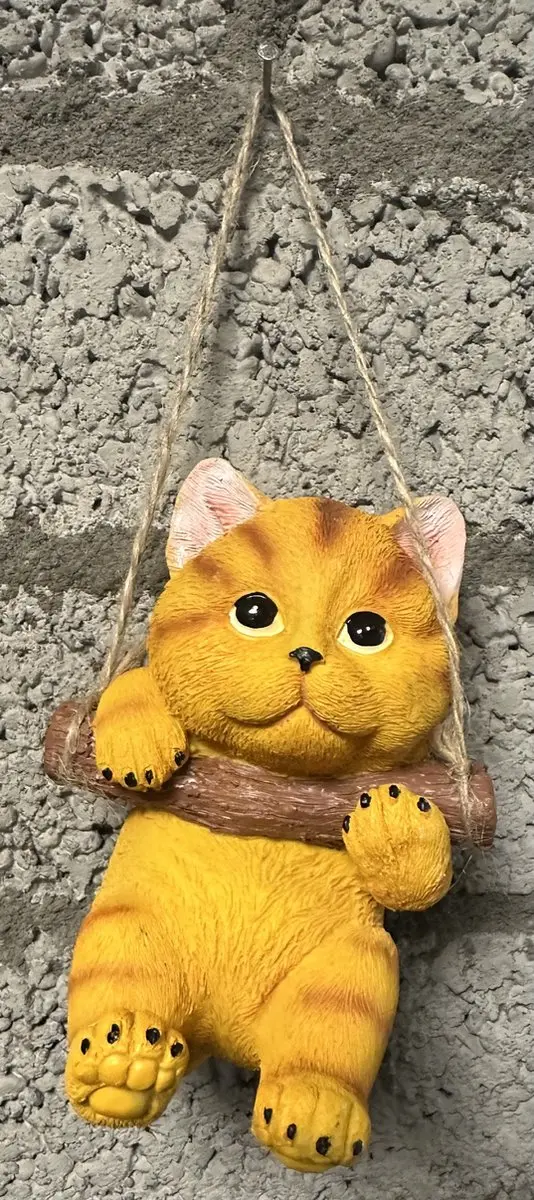 Impuls Polyresin Hangend Kat