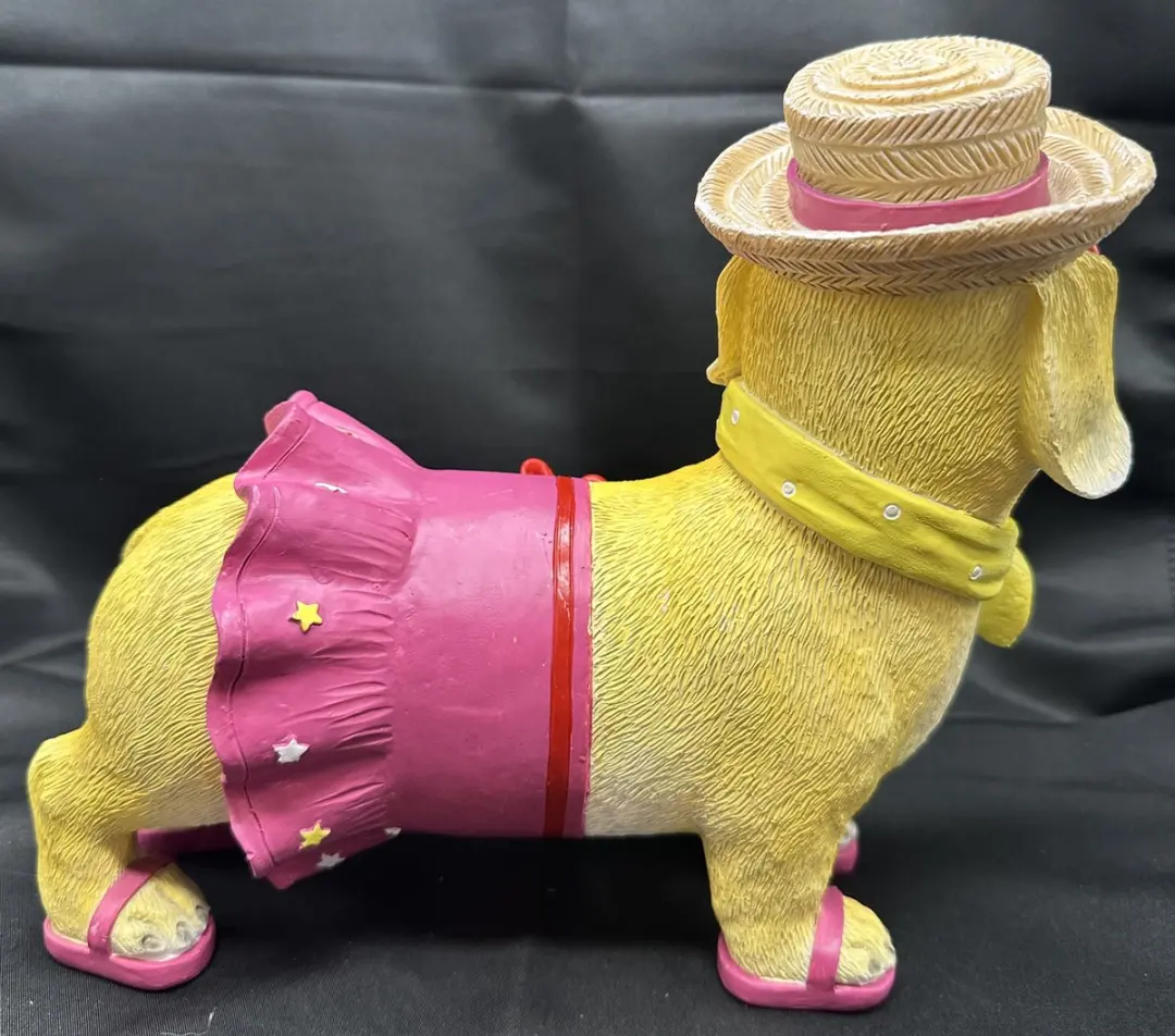 Impuls Tropische Hond met Roze Rok Decoratief Beeld - Meerkleurig