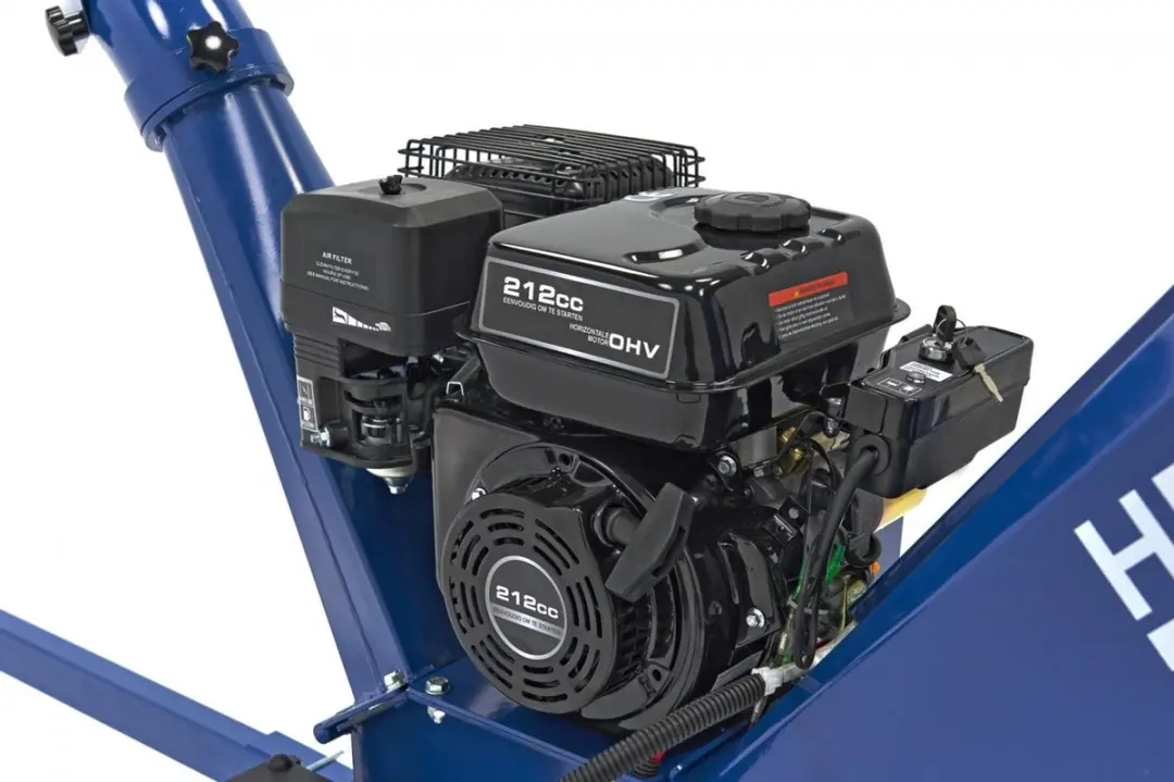 HBM machines 4 Takt 7 PK Hakselaar 212cc