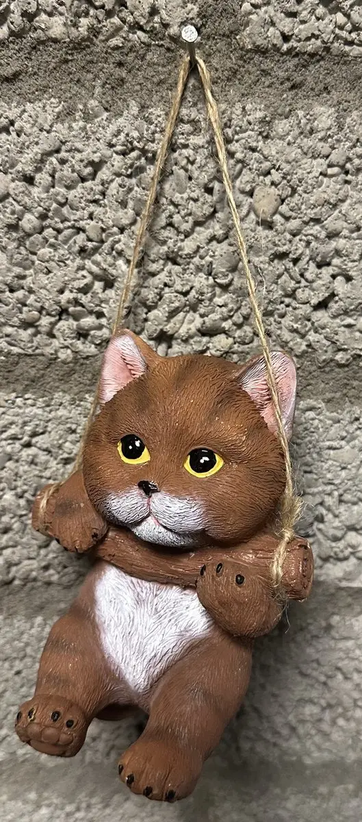 Impuls Hangend Tuindier Kat Polyresin