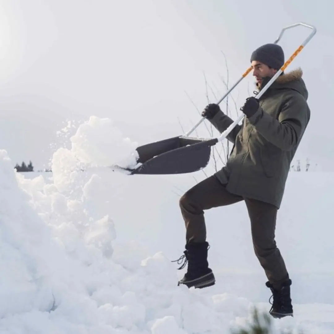 Fiskars SnowXpert Sneeuwschuiver 72cm - Zwart