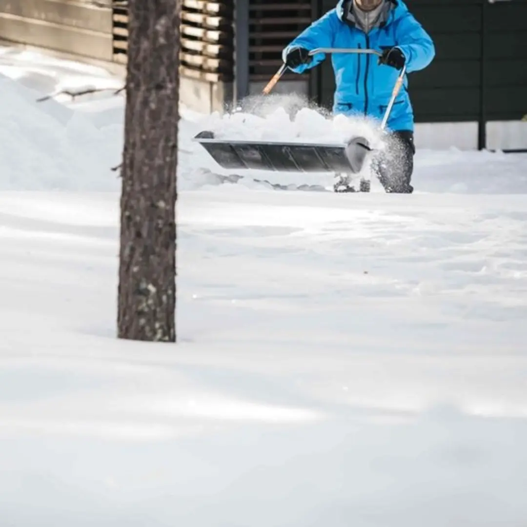 Fiskars SnowXpert Sneeuwschuiver 72cm - Zwart