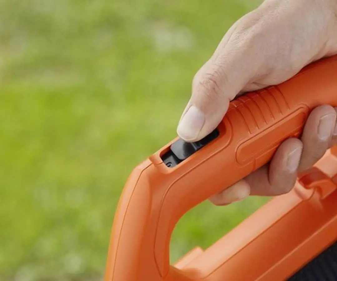 BLACK+DECKER BCBL200L-QW Axiale Bladblazer 18V 2.0Ah