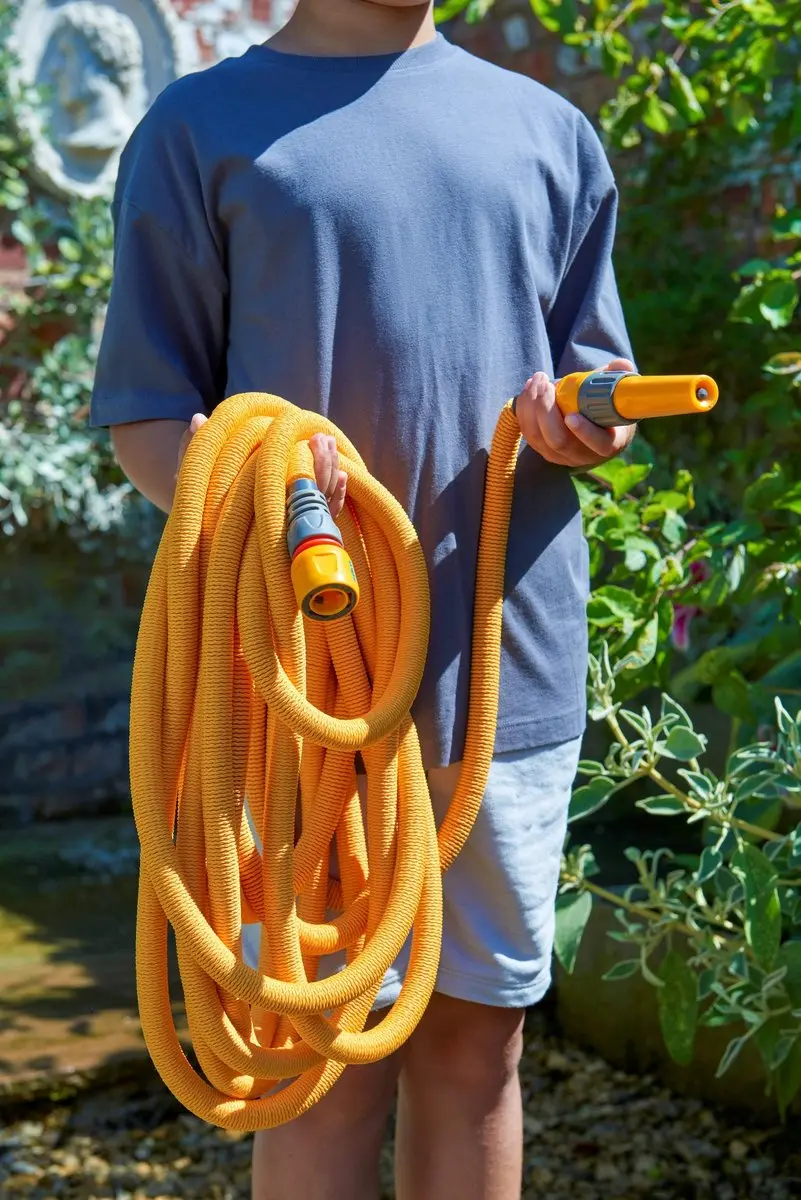 Hozelock Tuinslang 14mm 40m - Geel - met Multi Spraygun