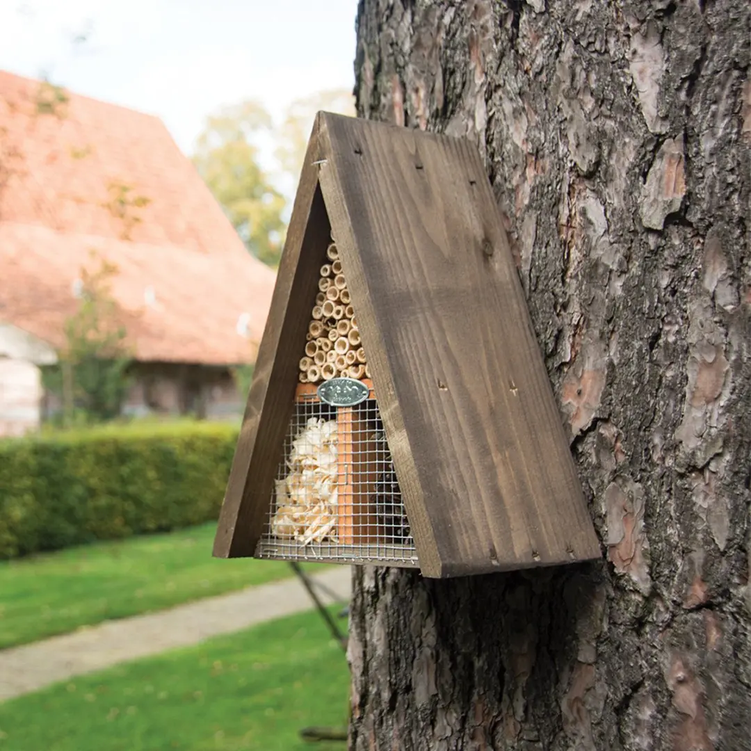 Esschert Design Driehoekig Insectenhotel - Bruin - afbeelding 6 van 6