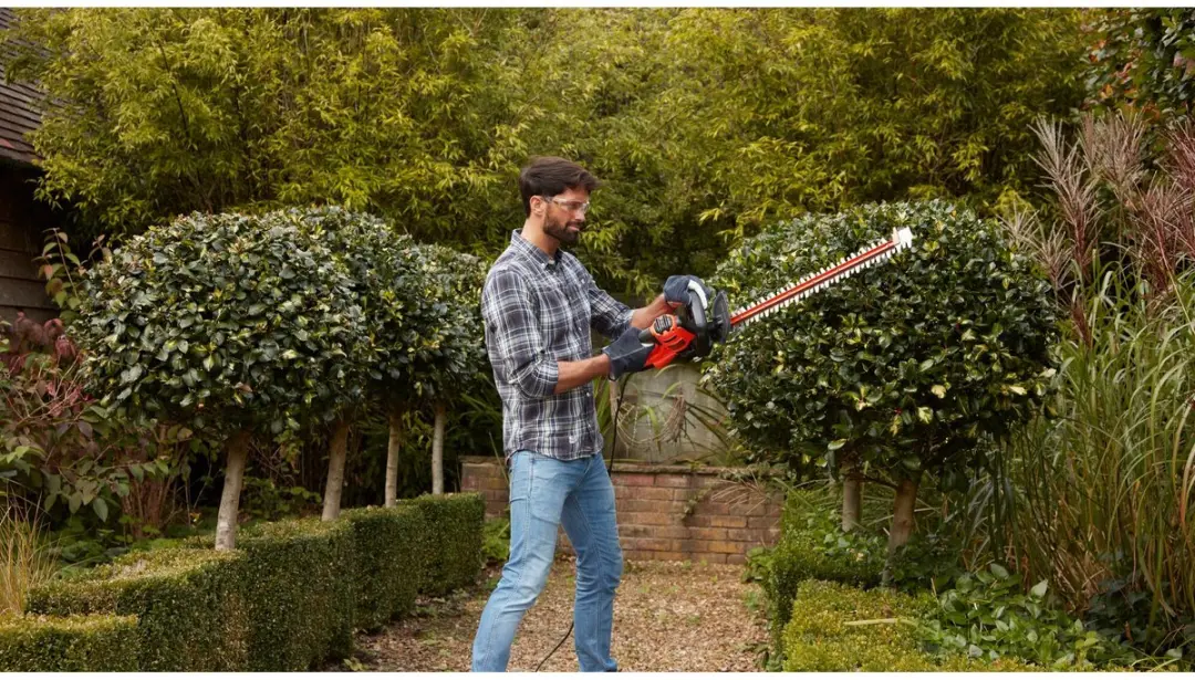 BLACK+DECKER BEHTS501-QS Heggenschaar 60cm - 600W - afbeelding 3 van 6