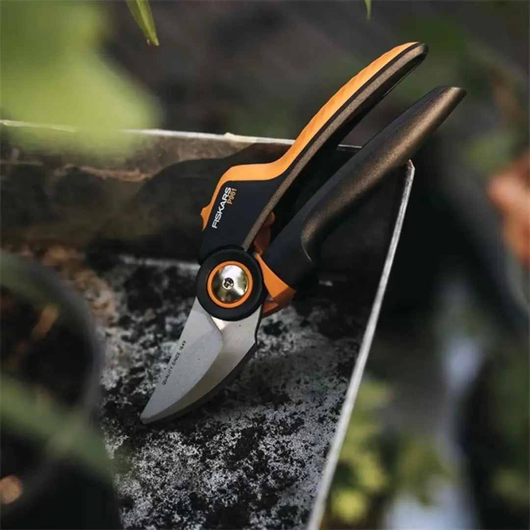 Fiskars X-series Bypass Takkenschaar M - 24mm - afbeelding 6 van 6