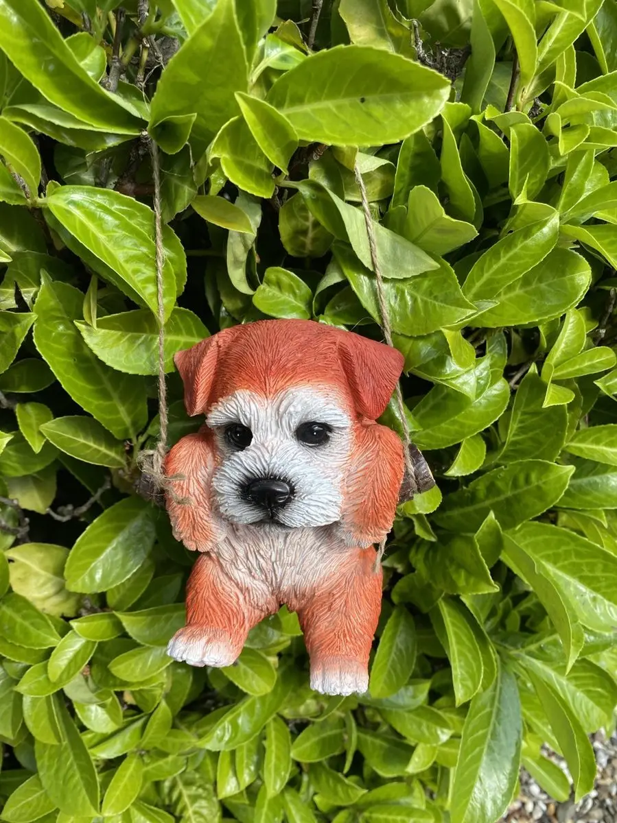 Impuls Polyresin Hangend Tuindier Hond