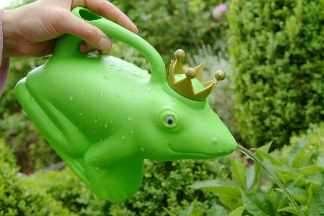 Esschert Design Gieter Kikkerkoning Groen 1.76L