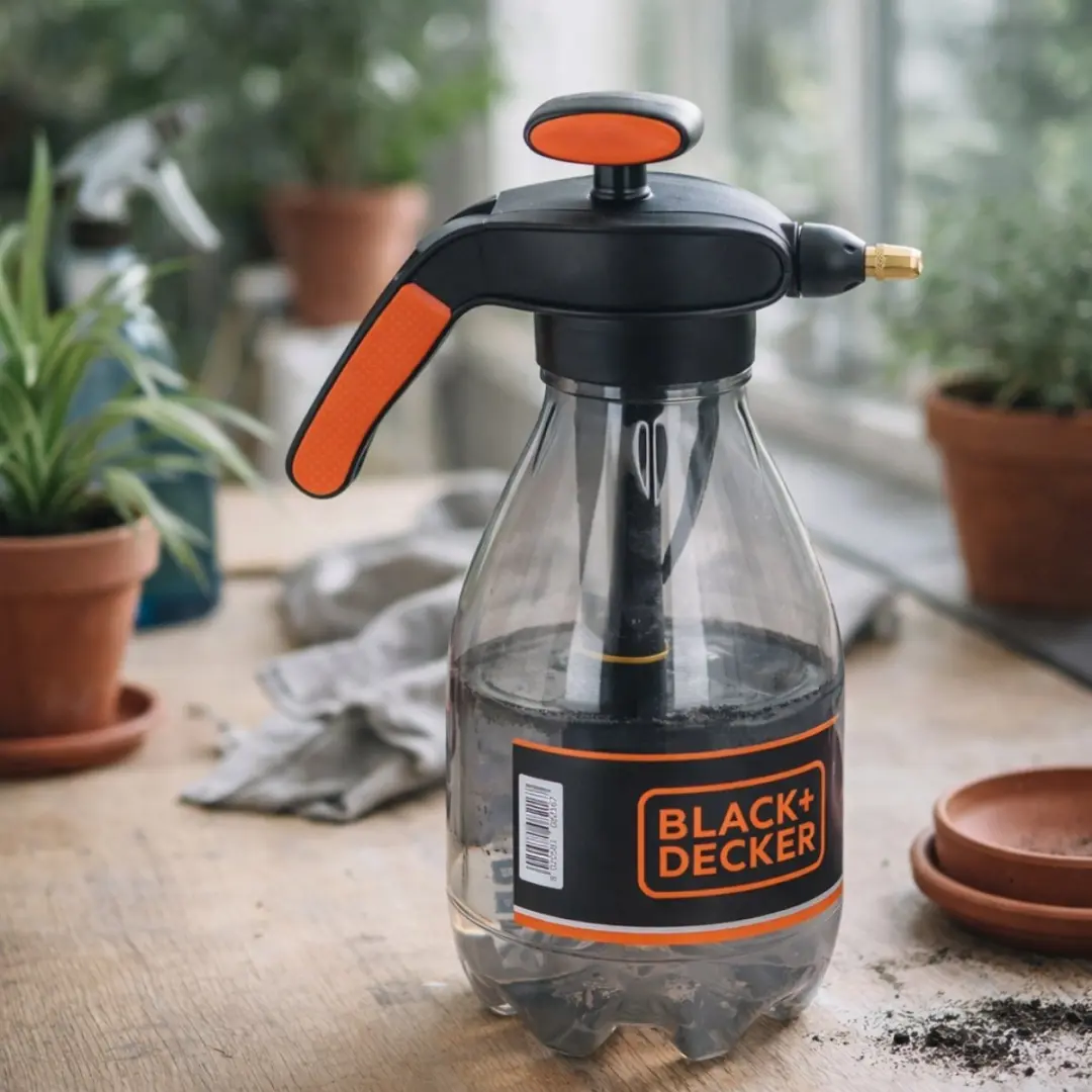 BLACK+DECKER Plantenspuit 2L - Drukspuit Zwart Oranje - afbeelding 6 van 6
