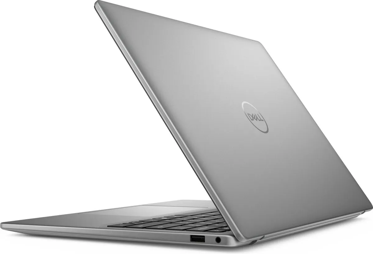 Dell Latitude 5455 Laptop - 14" Snapdragon - 16GB 512GB SSD