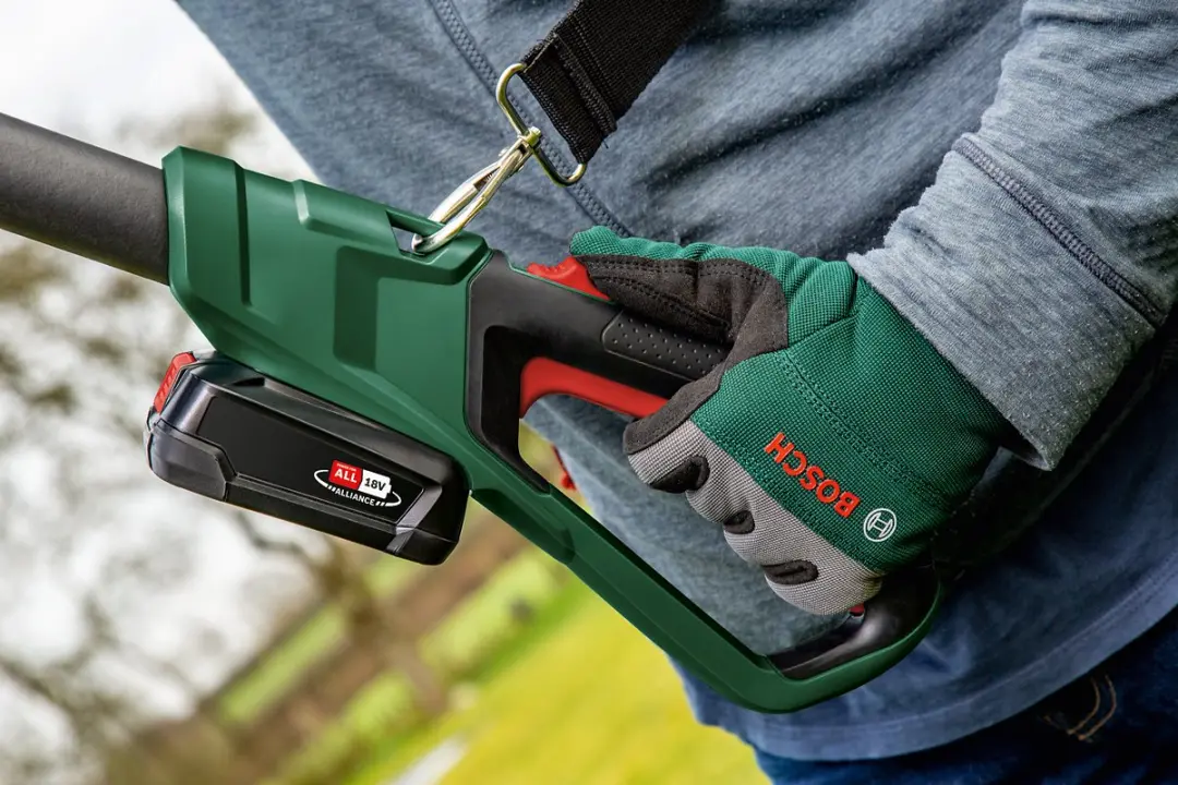 Bosch UniversalChainPole Accu Kettingzaag 18V - 20cm
