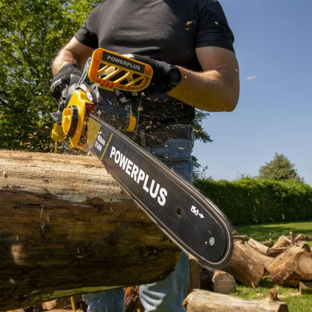 Powerplus POWXG10027 Elektrische Kettingzaag 2700W - 45cm Zaagblad