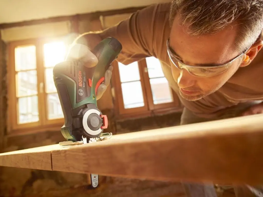 Bosch EasyCut 12 Accu Micro-kettingzaag 1800W - 65mm Zwaard