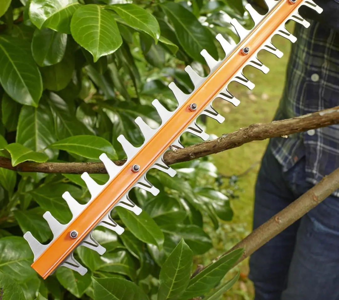 BLACK+DECKER BEHT251-QS Heggenschaar 450W - 50cm
